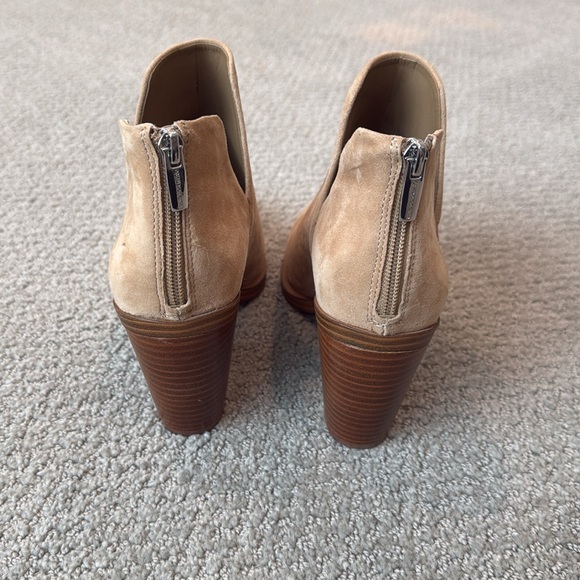 Vince Camuto Gigietta suede booties - Picture 7 of 7